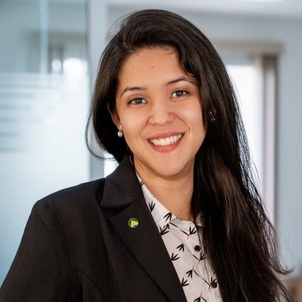 Coordenadora Geral Juliana Takahara